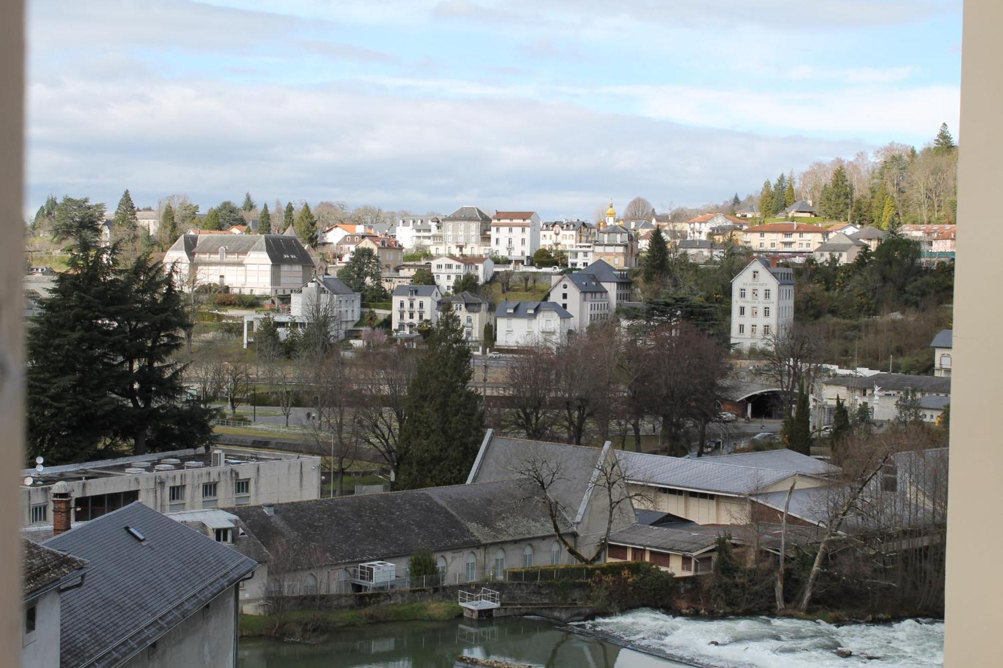 Appartamento Location G&W, très proche sanctuaires Lourdes Esterno foto
